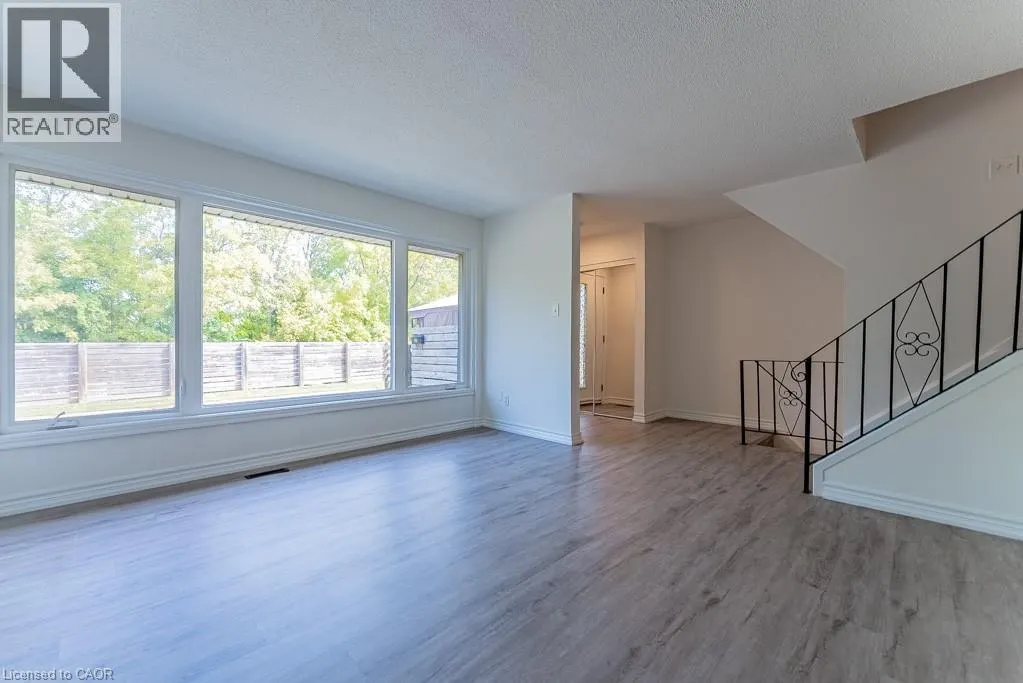 250 MONTMORENCY Drive Unit# 211, #211