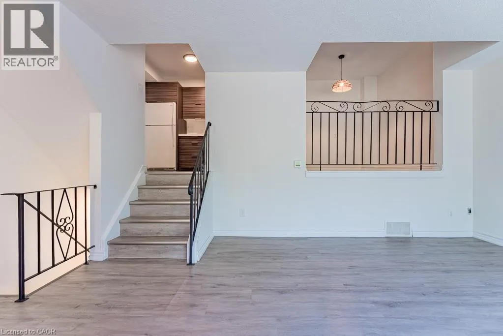 250 MONTMORENCY Drive Unit# 211, #211
