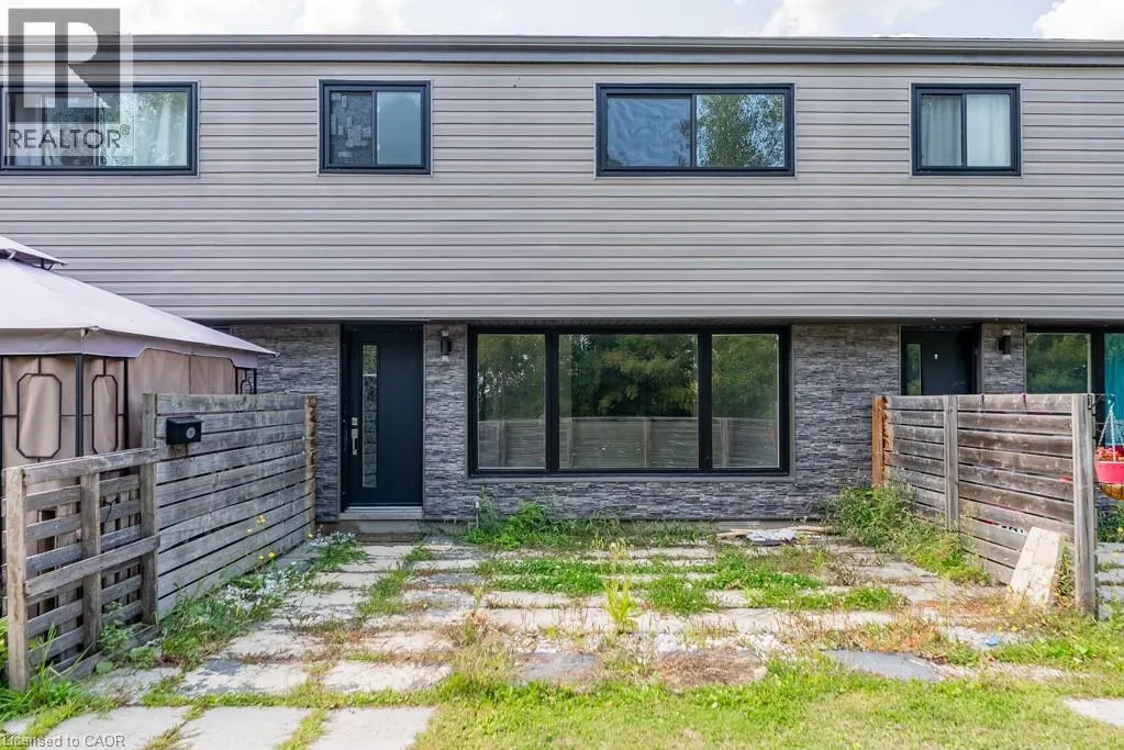 250 MONTMORENCY Drive Unit# 211, #211