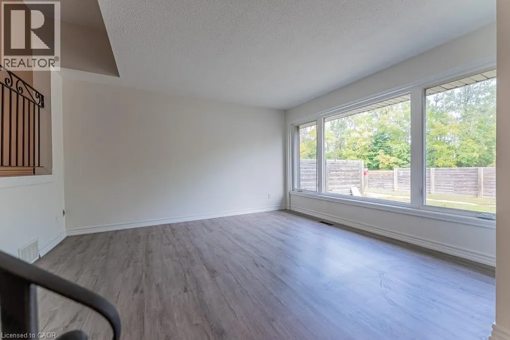 250 MONTMORENCY Drive Unit# 211, #211