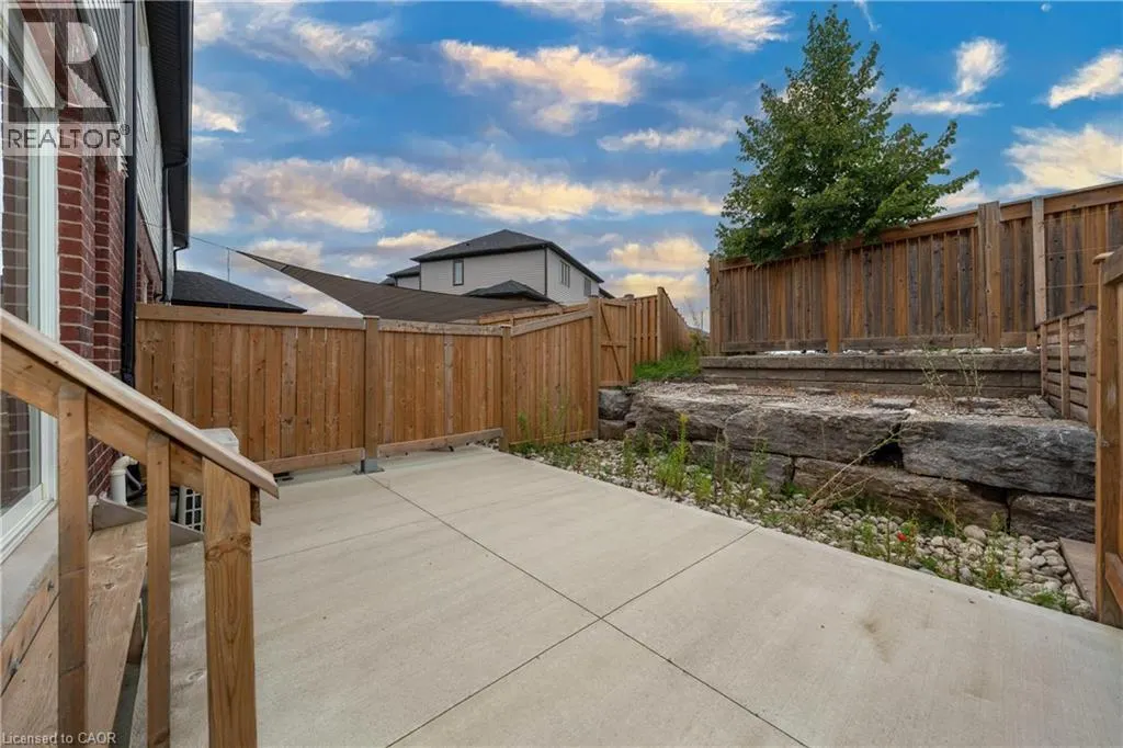 155 ROCHEFORT Street