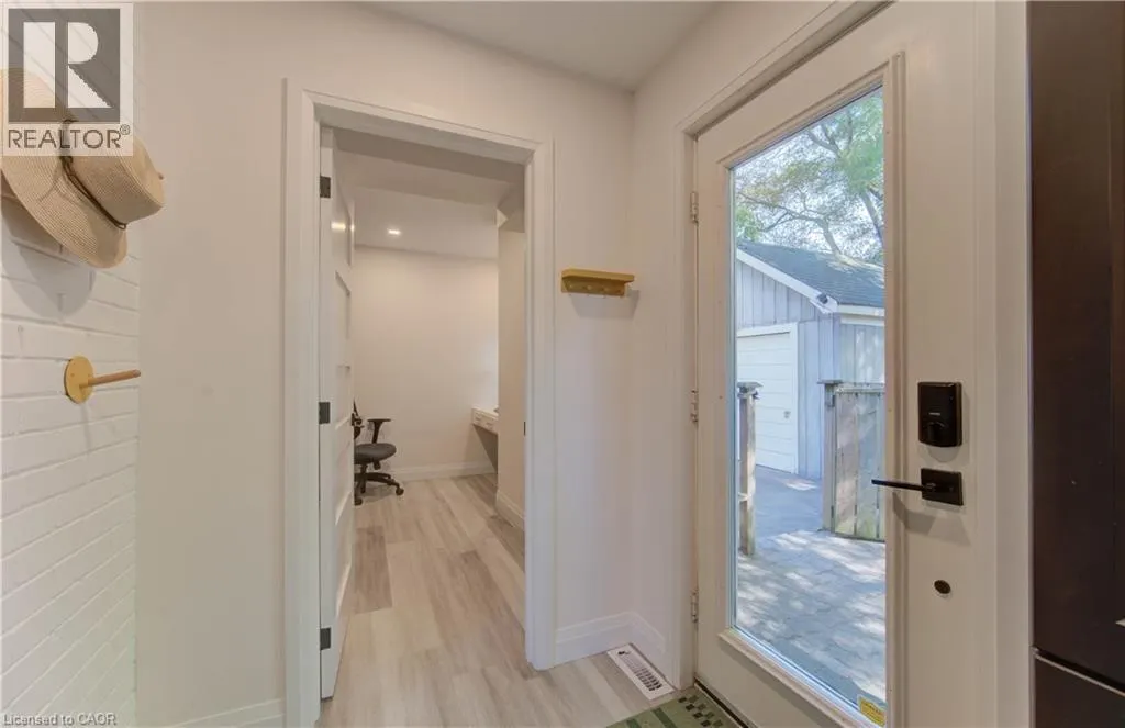 88 DEKAY Street