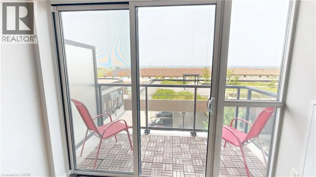 560 NORTH SERVICE Road Unit# 304, #304