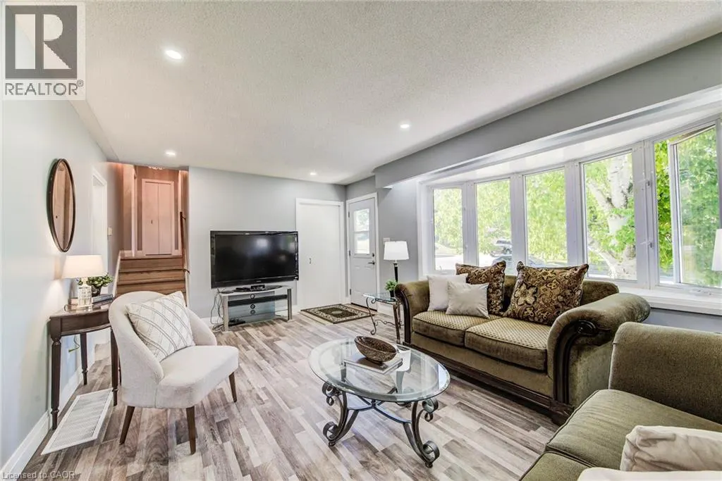 659 GLADSTONE Drive