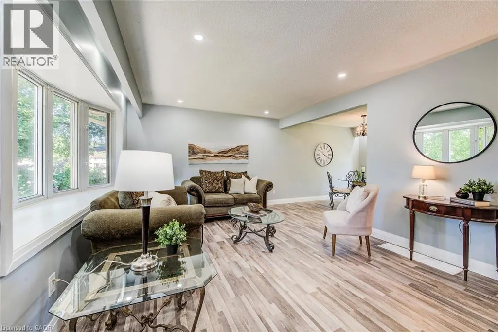 659 GLADSTONE Drive