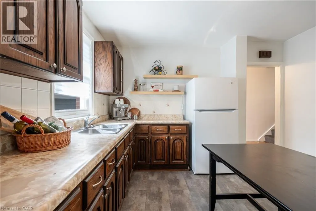 8 BEAUCOURT Place