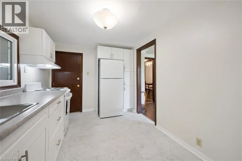 321 VINE Street