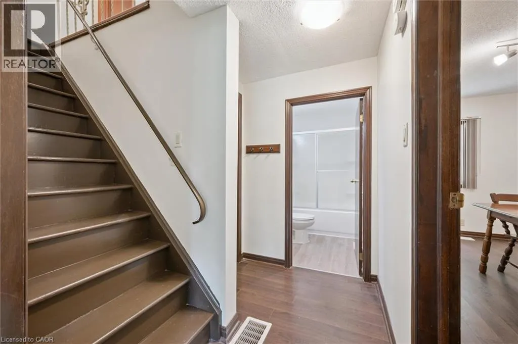 321 VINE Street