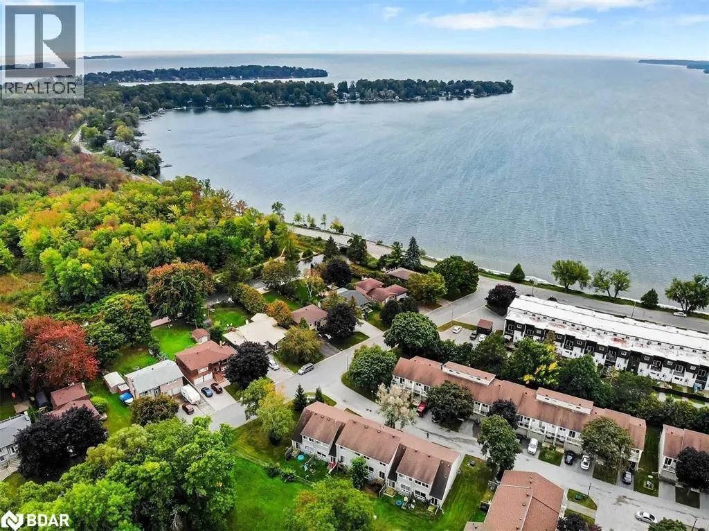 12 LANKIN Boulevard Unit# 36, #36