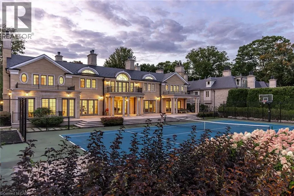 1092 ARGYLE Drive