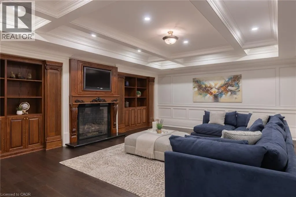 1092 ARGYLE Drive