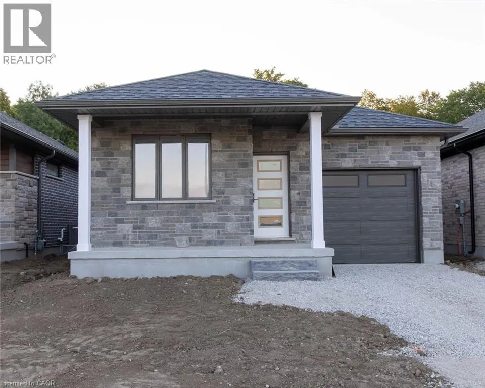 27 TUPELO Crescent
