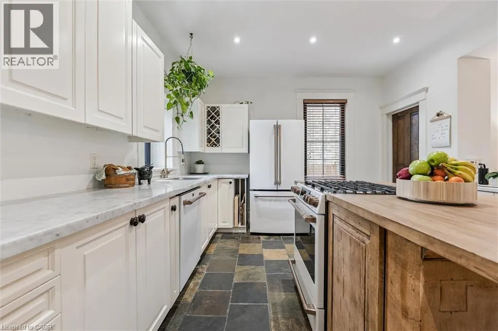 5 CROMBIE Street