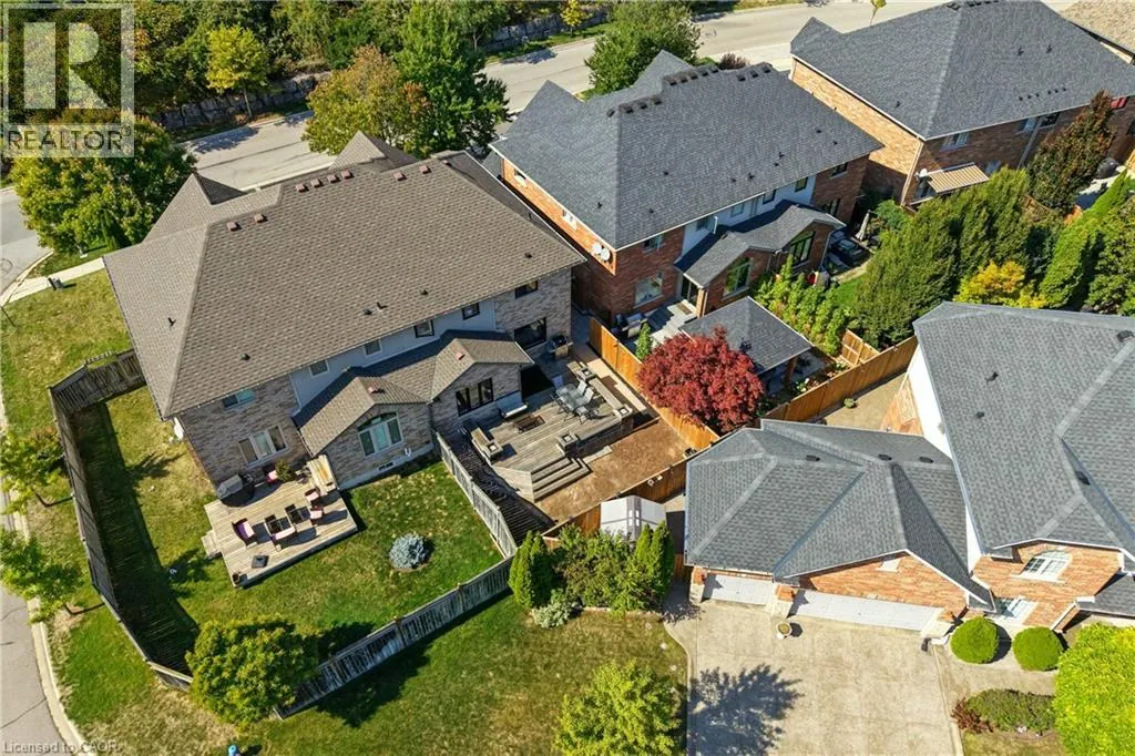 516 SANDCHERRY Drive