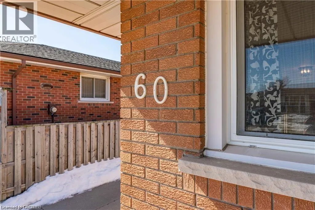 60 CHAMPLAIN Avenue Unit# Main Floor, #Main Floor