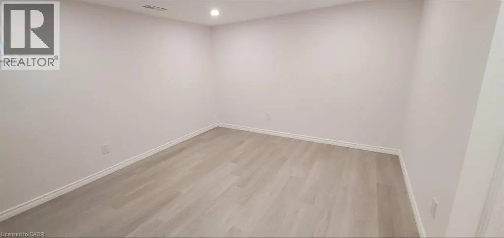 60 CHAMPLAIN Avenue Unit# Main Floor, #Main Floor