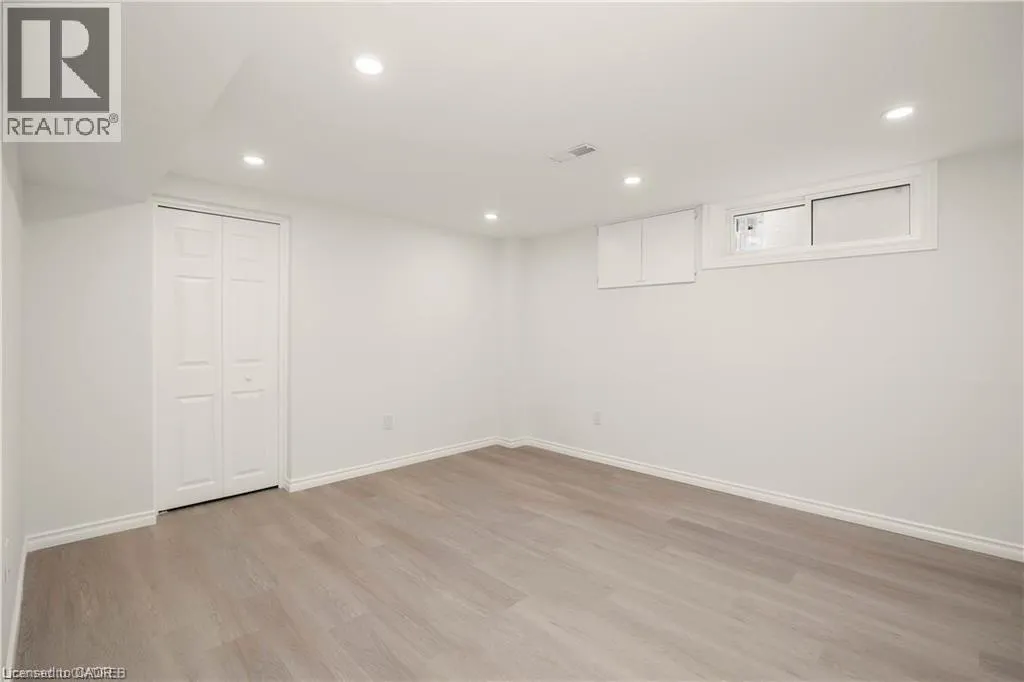 60 CHAMPLAIN Avenue Unit# Main Floor, #Main Floor