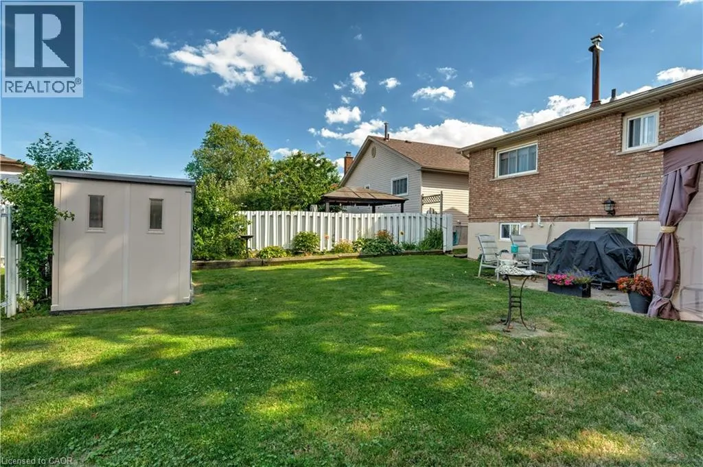 302 HIGHRIDGE Avenue
