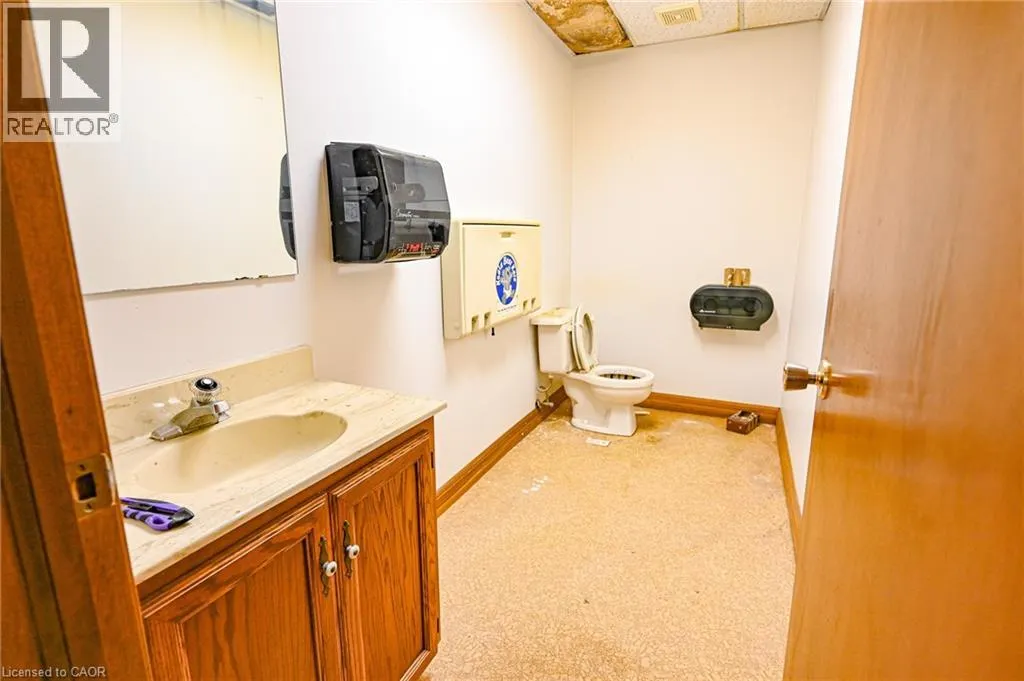 19 RIDOUT Street W