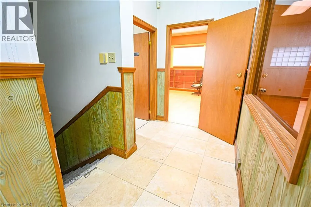 19 RIDOUT Street W