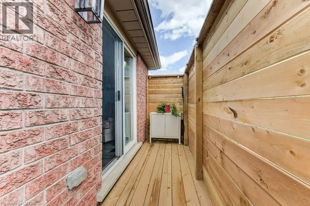 122 KOVAC Road Unit# Upper, #Upper