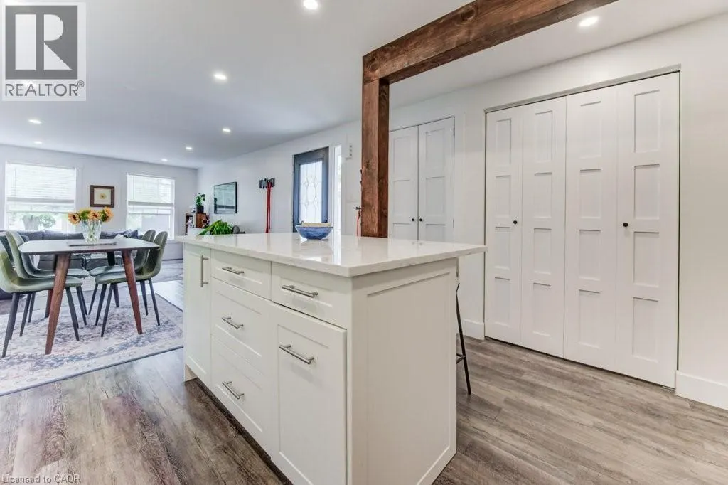 122 KOVAC Road Unit# Upper, #Upper