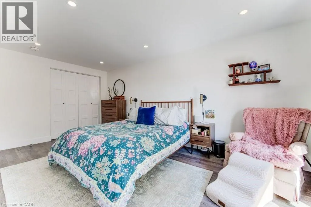 122 KOVAC Road Unit# Upper, #Upper