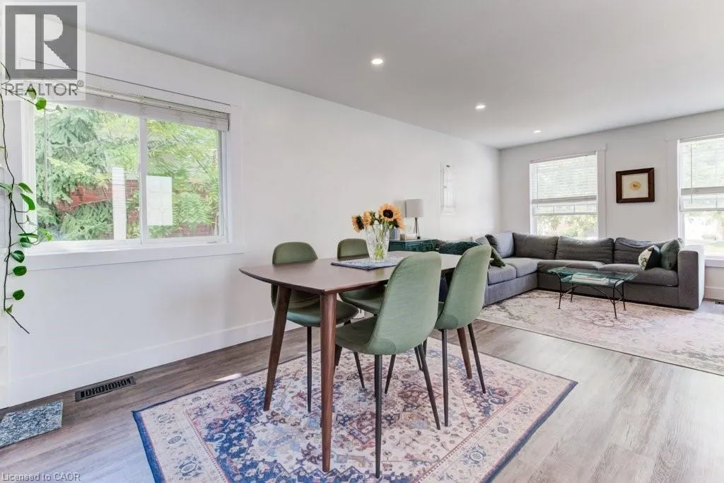 122 KOVAC Road Unit# Upper, #Upper