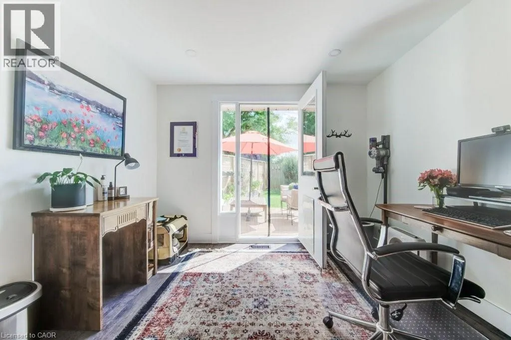 122 KOVAC Road Unit# Upper, #Upper