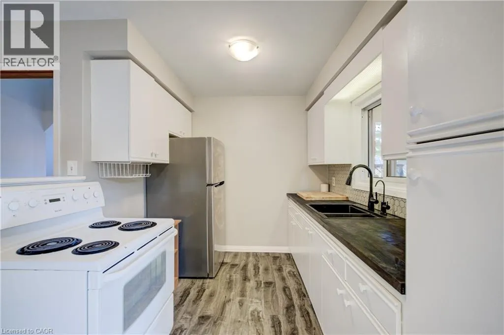 808 WALTER Street Unit# B, #B