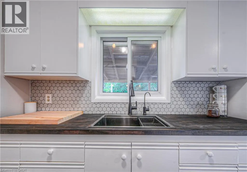 808 WALTER Street Unit# B, #B