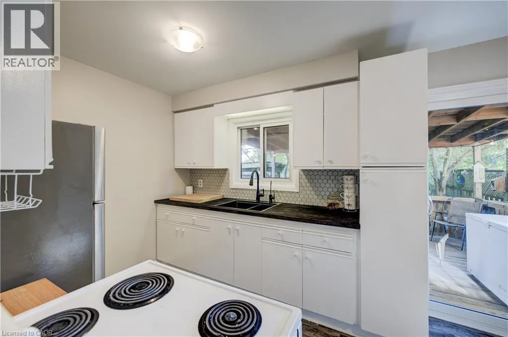 808 WALTER Street Unit# B, #B