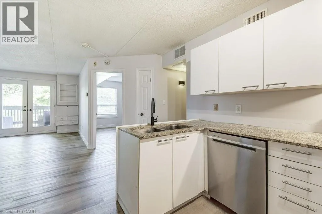 2020 CLEAVER Avenue Unit# 107, #107
