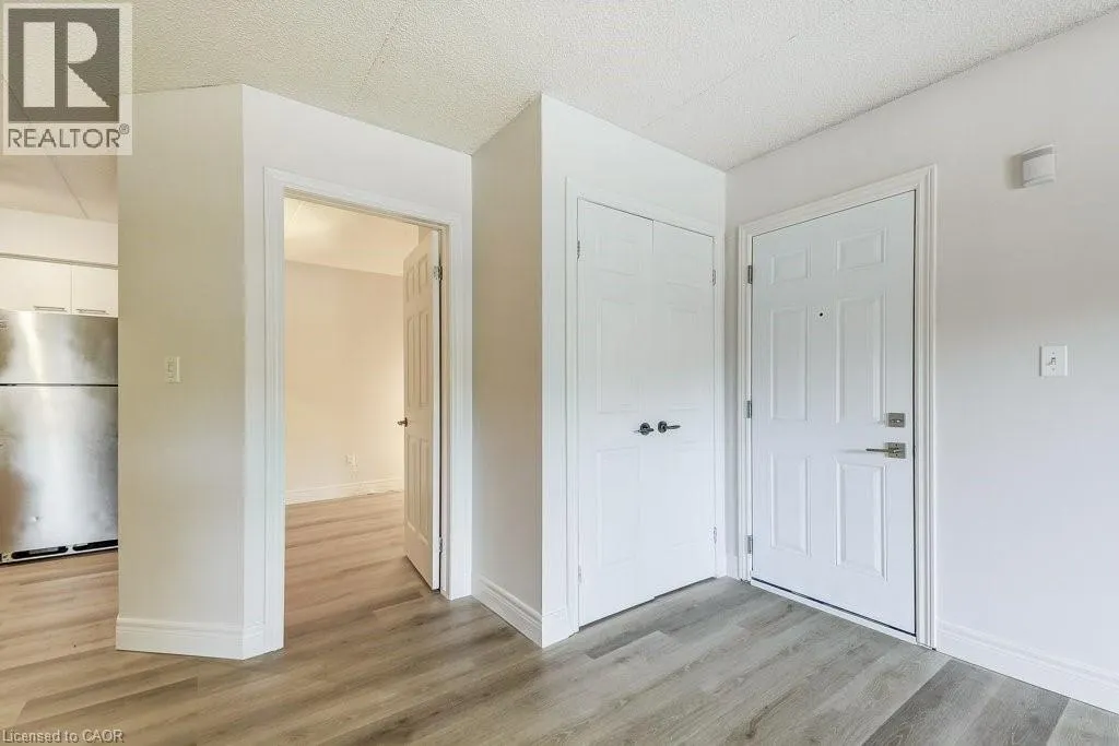 2020 CLEAVER Avenue Unit# 107, #107