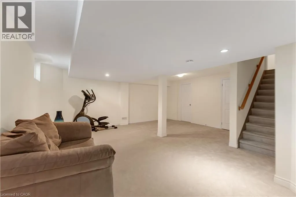 36 CONNELL Crescent