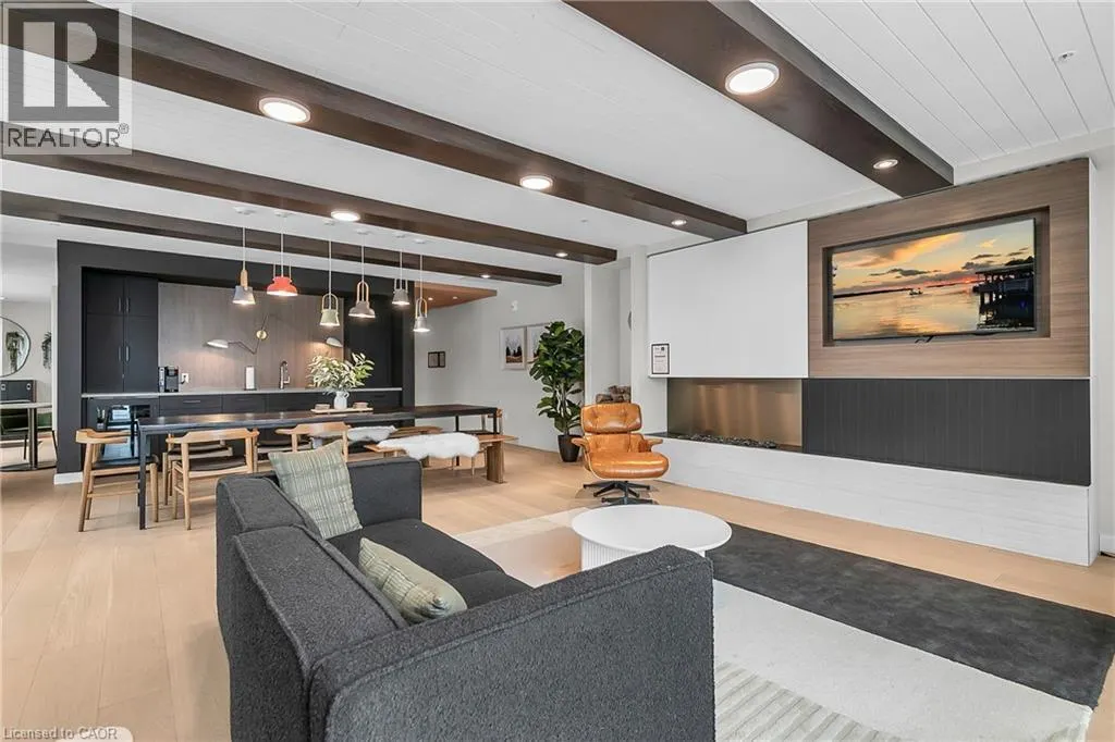 741 KING Street W Unit# 102, #102