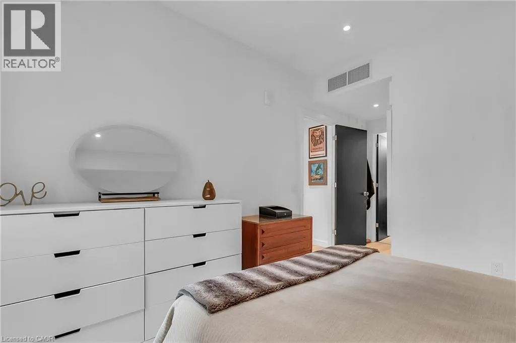 741 KING Street W Unit# 102, #102