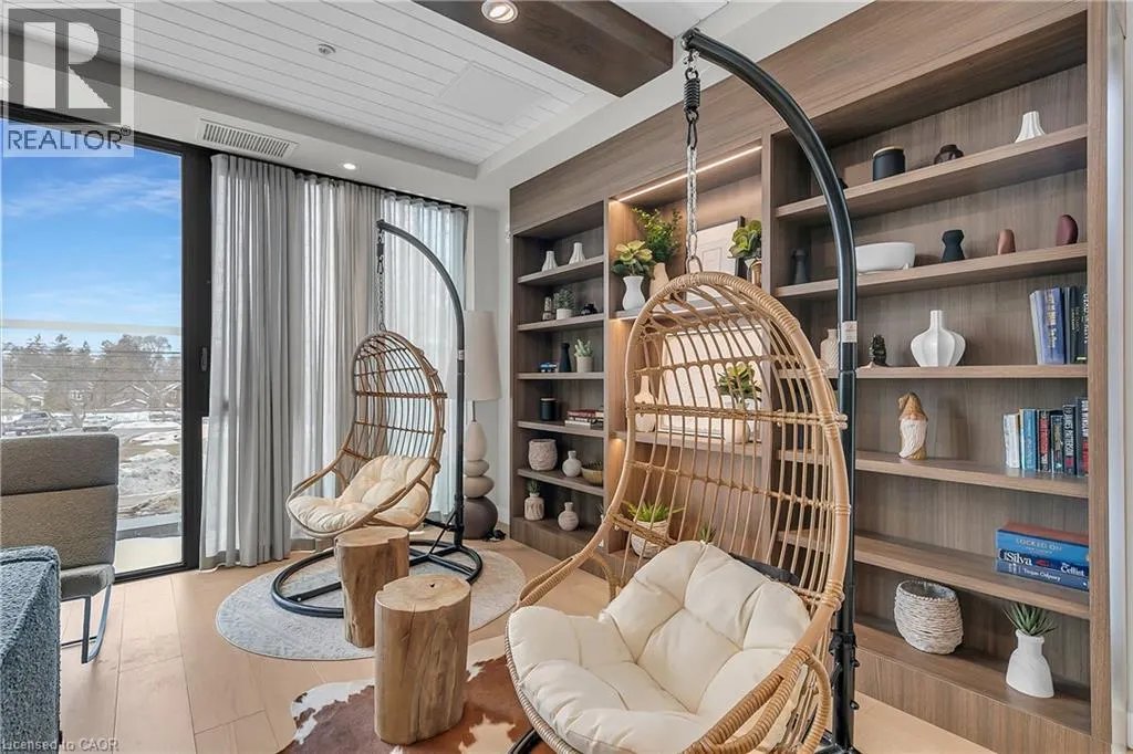 741 KING Street W Unit# 102, #102