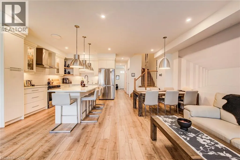 350 OLOANE AVENUE Abbey Unit# 43, #43