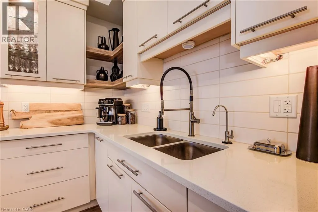 350 OLOANE AVENUE Abbey Unit# 43, #43