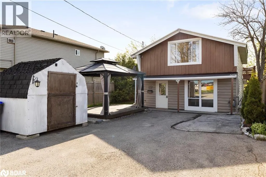 3 COURTLAND Street