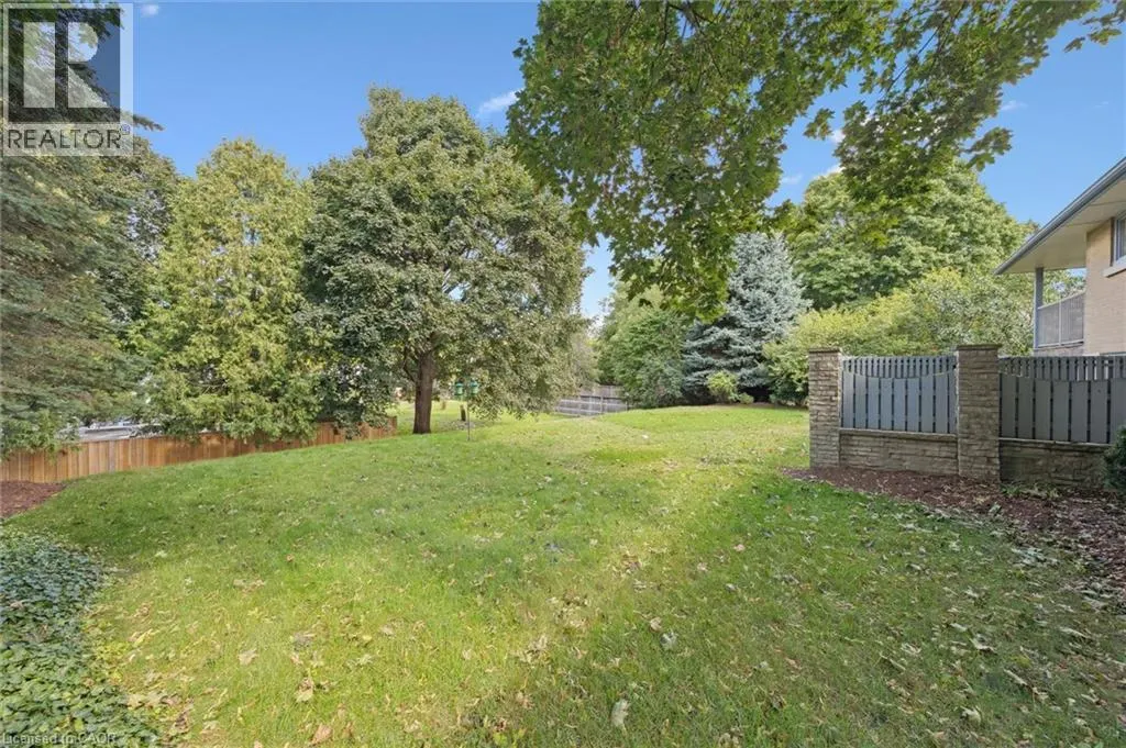 272 HARTWOOD Place