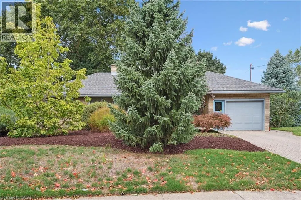272 HARTWOOD Place