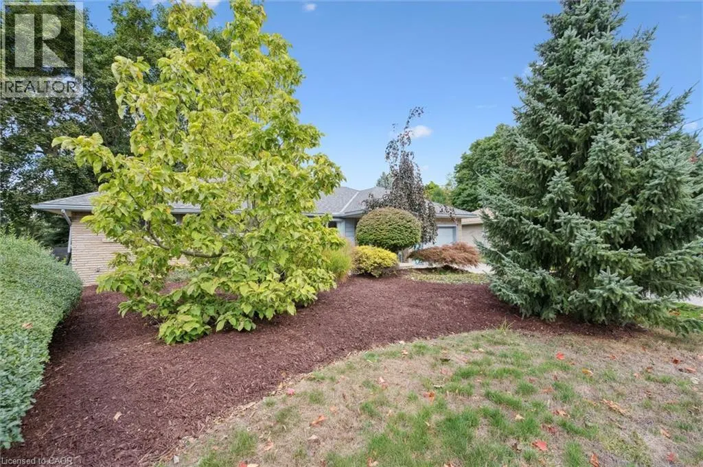272 HARTWOOD Place