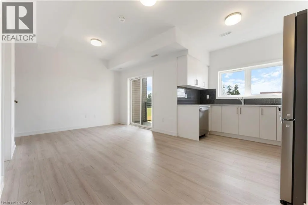 940 ST. DAVID Street N Unit# 80, #80
