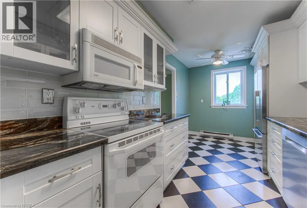 36 HAYHURST Road Unit# 315, #315