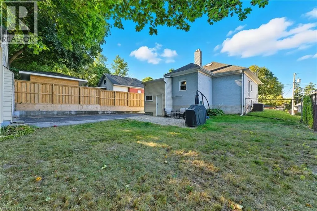 81 BEECH Avenue