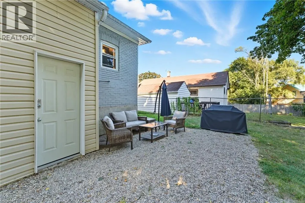 81 BEECH Avenue