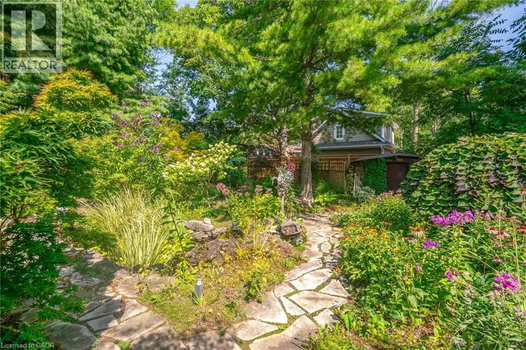 13 OAK Drive