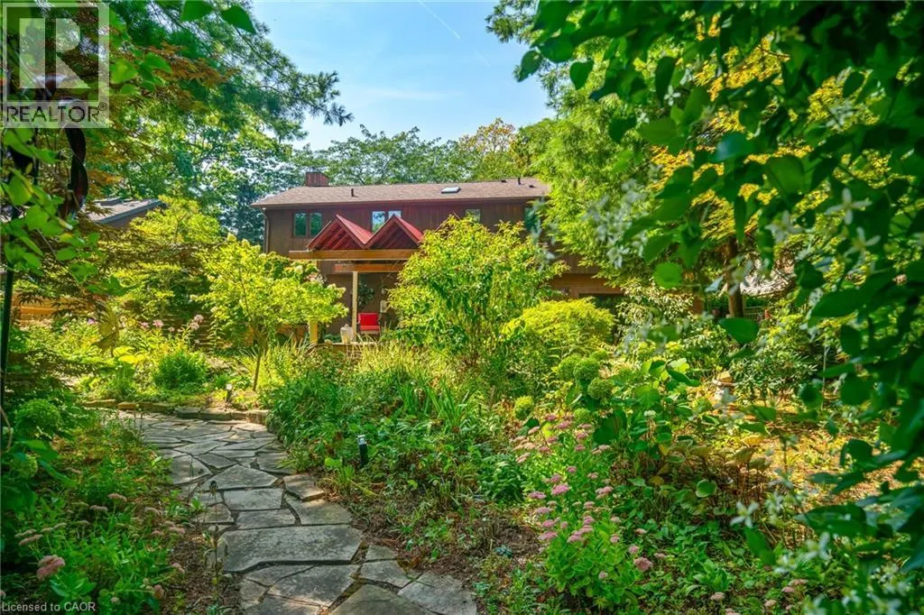 13 OAK Drive